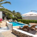 Villa Delfin